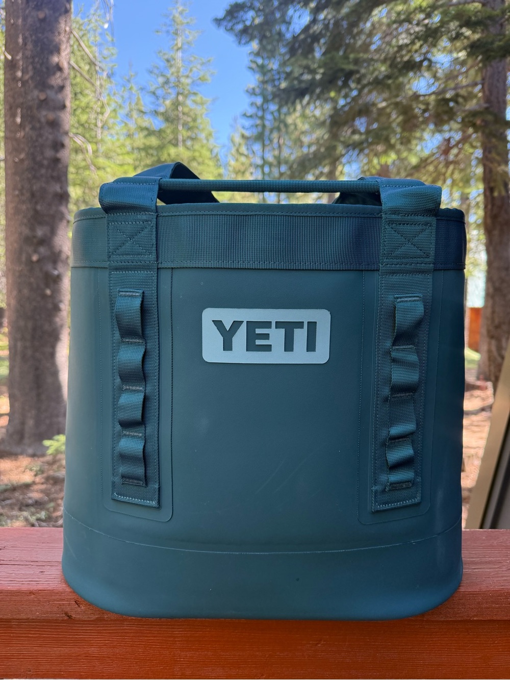 Yeti Camino 35L Teal Tote - Picture 4 of 7